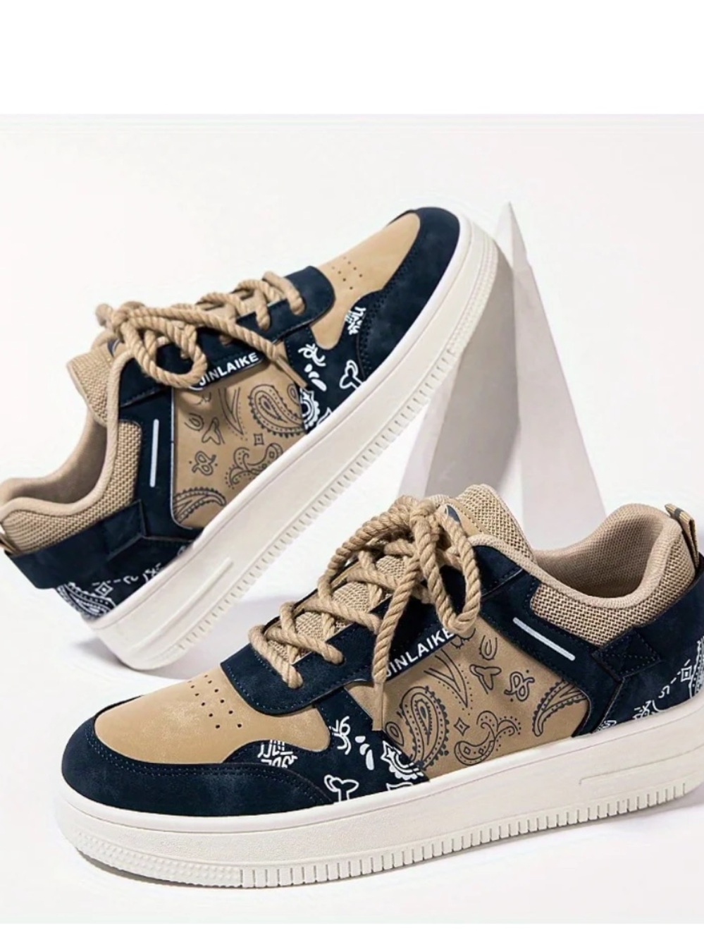 Men’s Paisley Low-Top Skate Sneakers in Beige & Navy New No Box